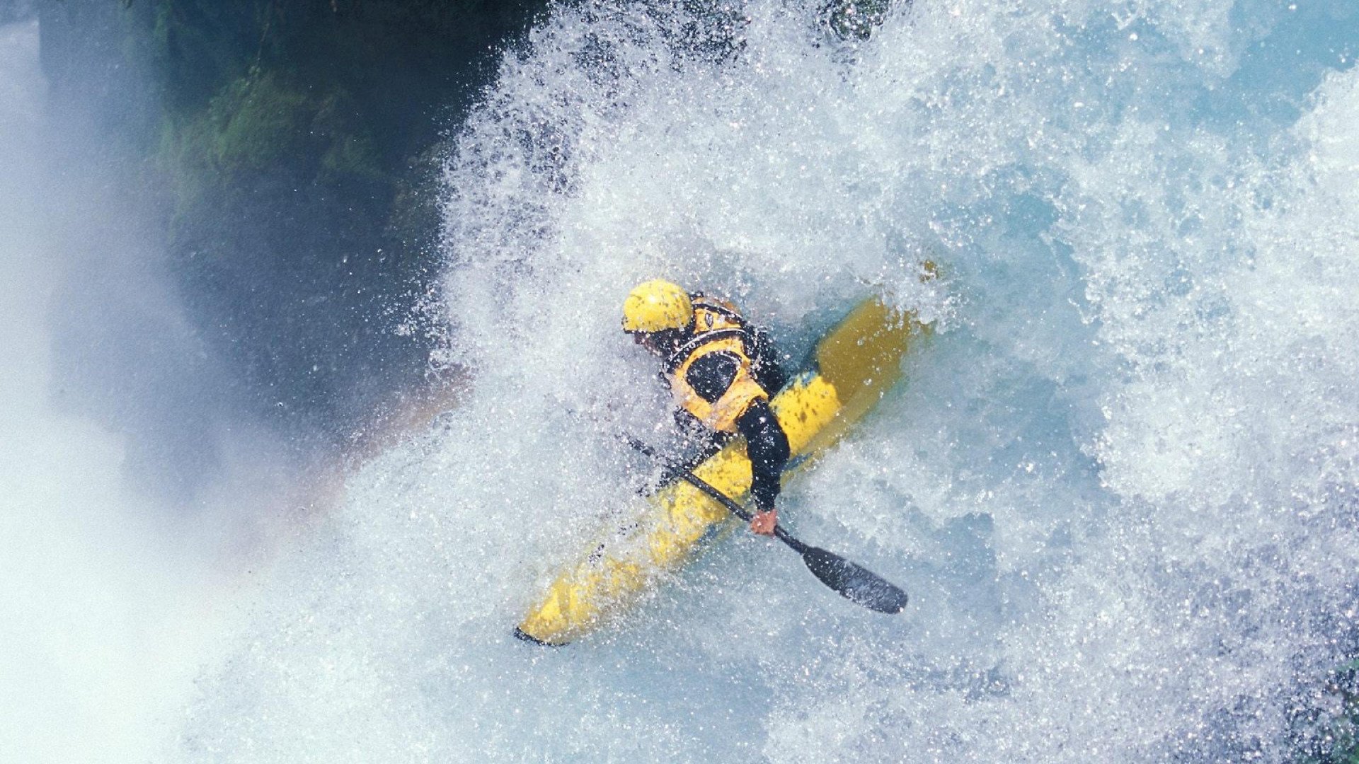 滑雪板飞跃大赛:空中的速度与惊险,滑雪飞跃视频